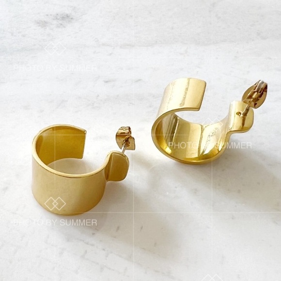 Madewell gold hoops - Picture 4 of 4